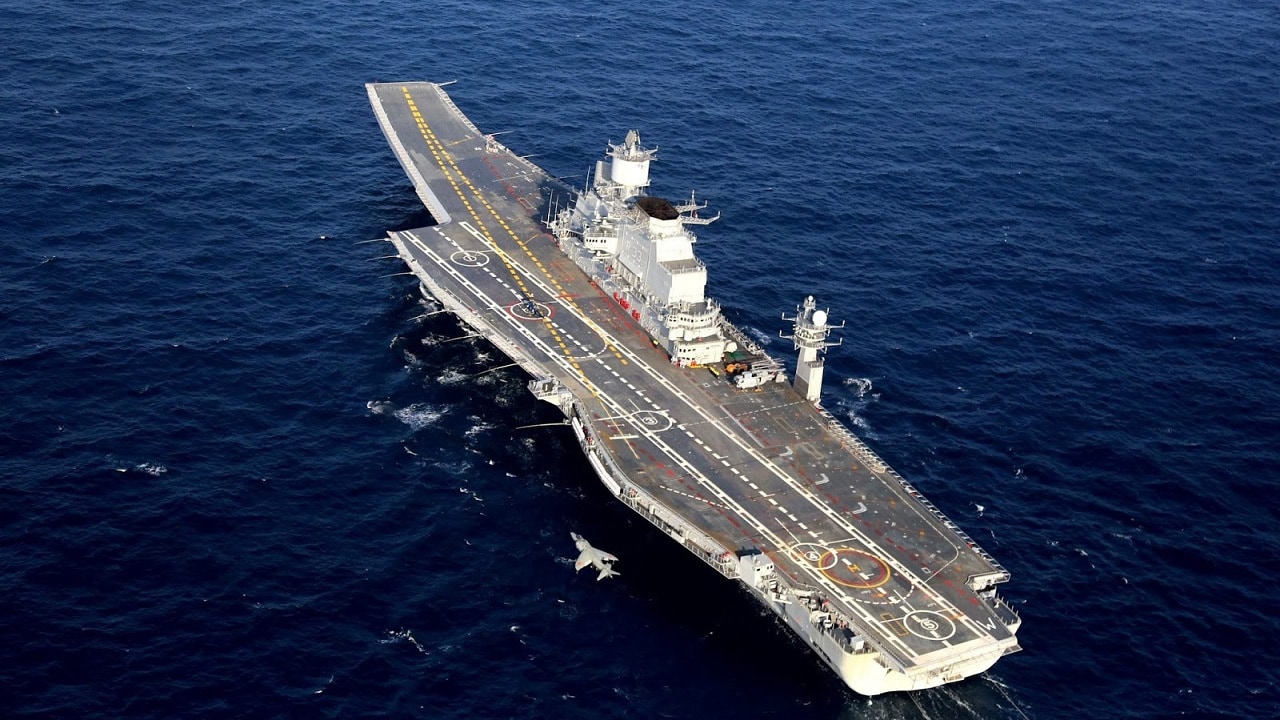 You are currently viewing How India Bought a Trainwreck Aircraft Carrier From Russia