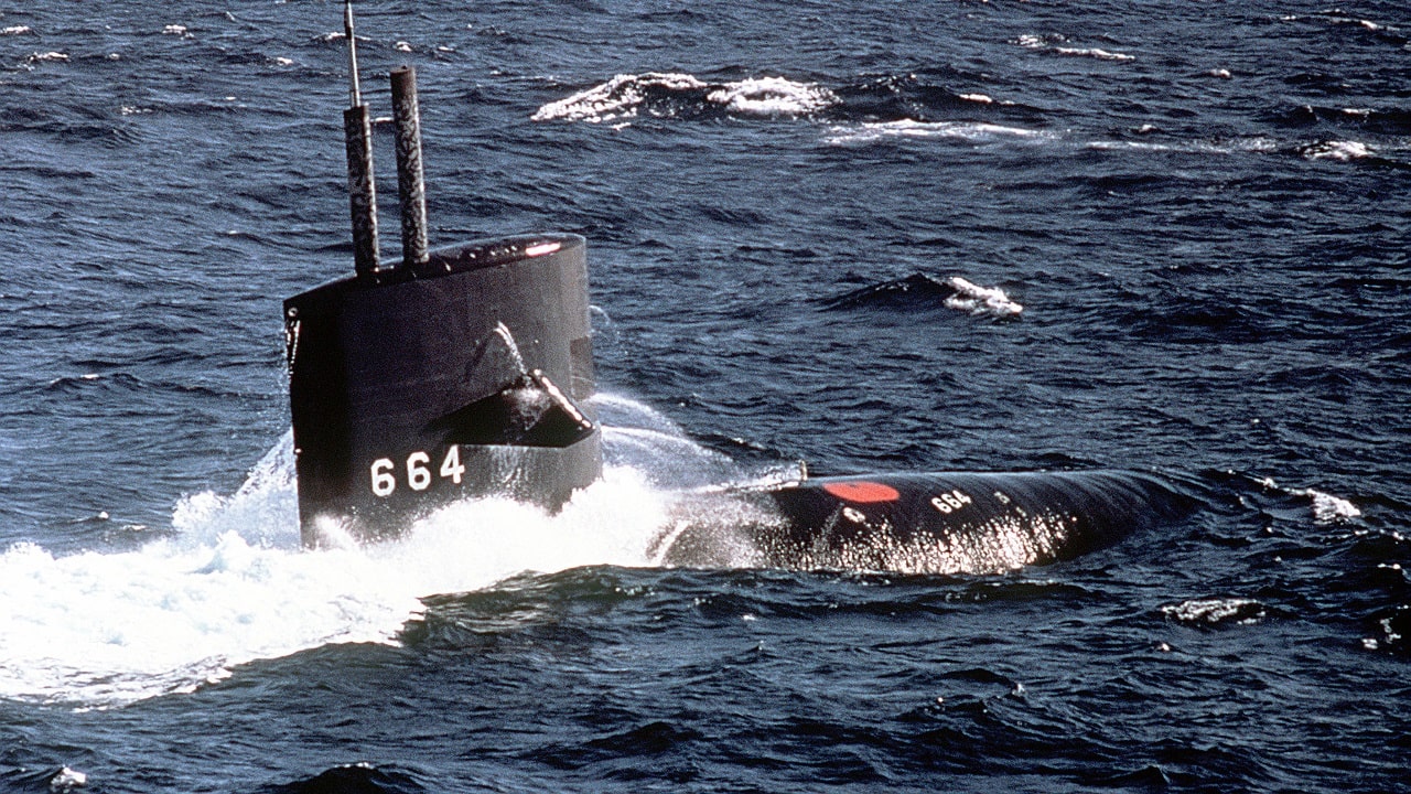 Read more about the article War-Ready Nuclear Submarine